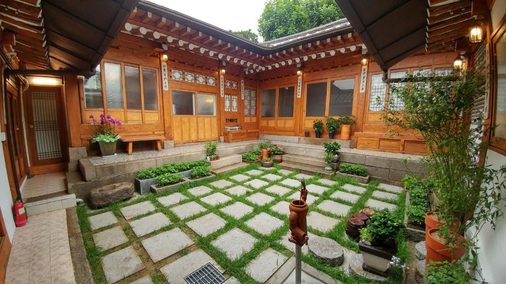 Sarangchae Hanok Guesthouse, Сеул