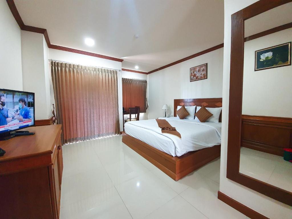 Двухместный (Стандартный двухместный номер с 1 кроватью) курортного отеля Airport Resort & Spa, Пхукет