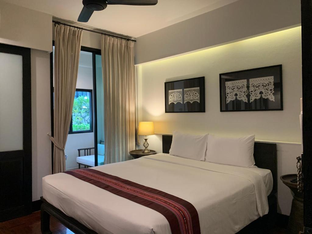 Двухместный (Улучшенный двухместный номер с 1 кроватью или 2 отдельными кроватями) отеля 99 The Gallery, Чиангмай