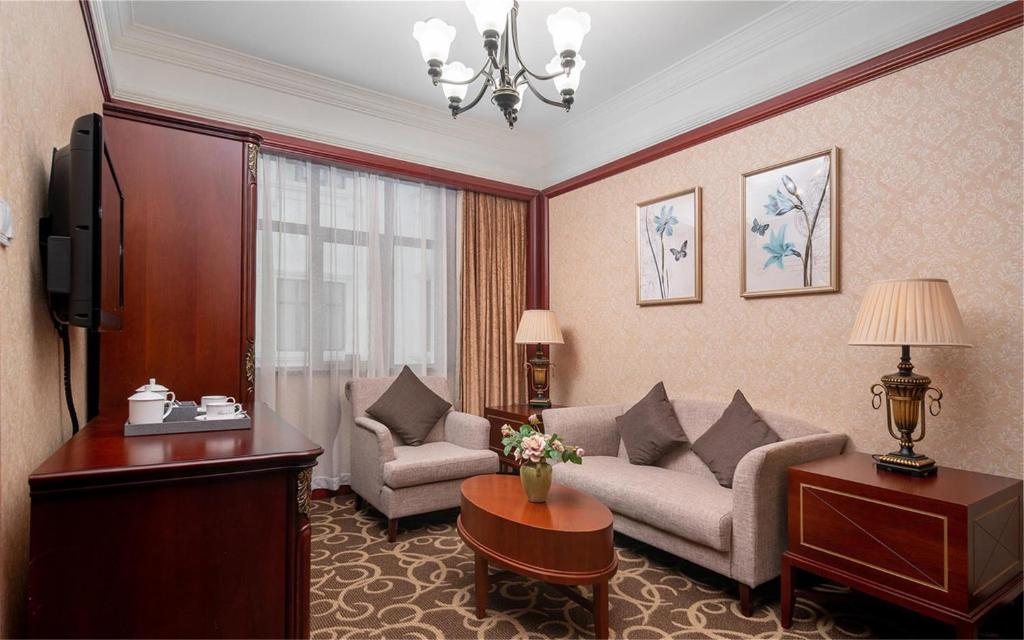 Двухместный (Бизнес-люкс), Howard Johnson Hong Qiao Airport Hotel Shanghai