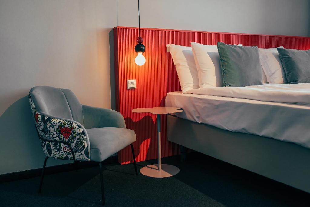 Двухместный (Улучшенный номер) отеля The Folks Hotel Konepaja, Хельсинки