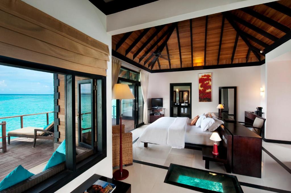 Вилла (Water Villa with Free PCR Test) курортного отеля The Sun Siyam Iru Fushi Luxury Resort Maldives, Медафуши