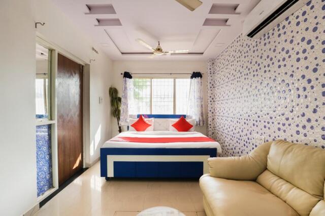 Двухместный (Номер Делюкс с кроватью размера «king-size») отеля Hotel Orion, Бхудж