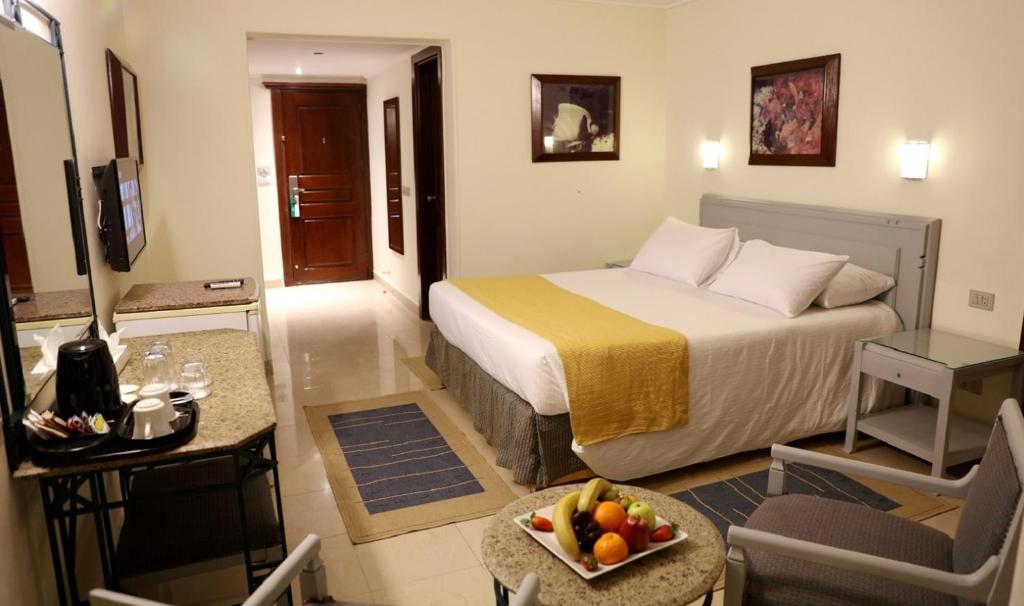 Сьюит (Люкс «Синай») курортного отеля Helnan Nuweiba Bay Resort, Нувейба