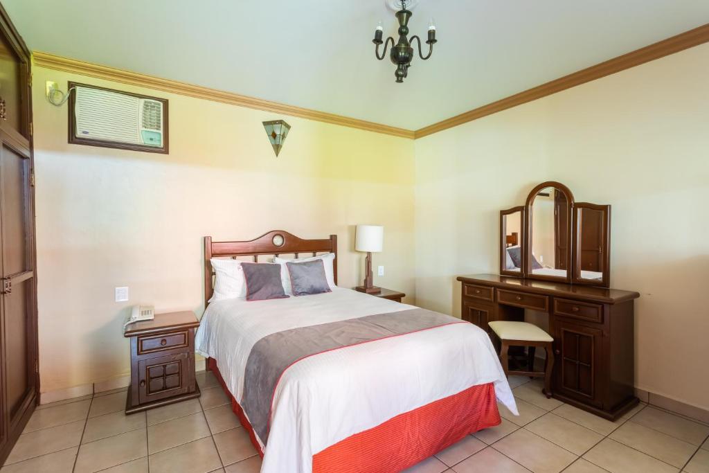 Двухместный (Стандартный двухместный номер с 1 кроватью) отеля Hotel Angel Inn, Оахака-де-Хуарес