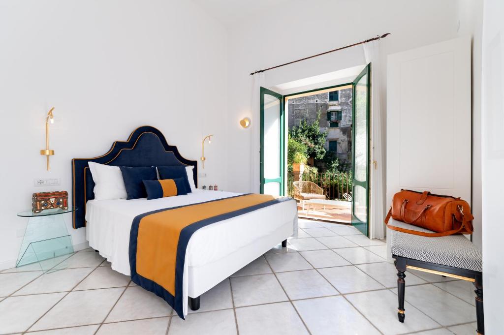 Сьюит (Семейный люкс) отеля Amalfi Holiday Resort, Амальфи