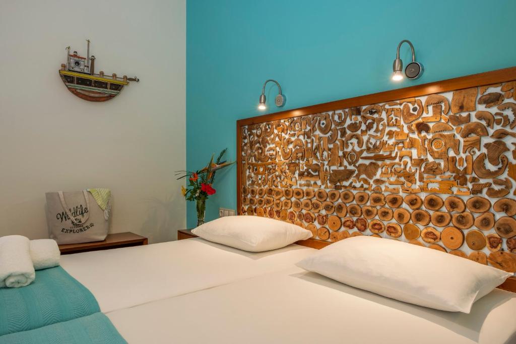 Двухместный (Улучшенный двухместный номер с 1 кроватью или 2 отдельными кроватями) отеля Aris Hotel, Палеохара