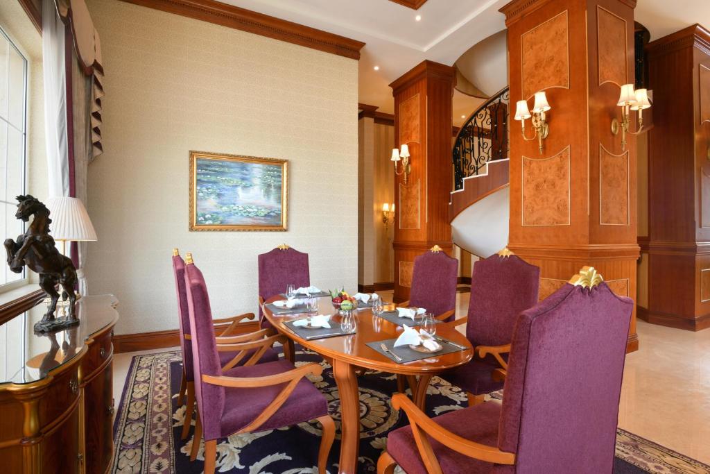 Сьюит (Двухуровневый люкс с 2 спальнями), Al Aziziyah Boutique Hotel