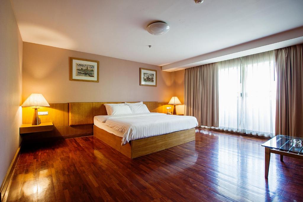 Двухместный (Представительский двухместный номер с 1 кроватью) отеля The Aiyapura Bangkok, Бангкок
