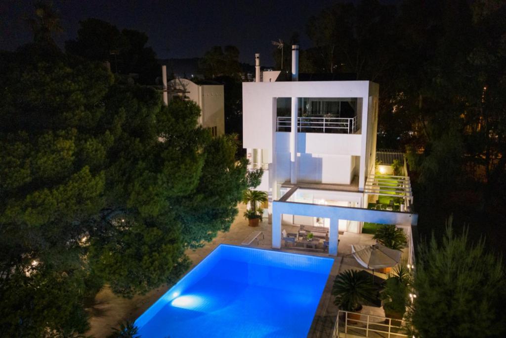 Вилла (Вилла), Perfect Athenian Villa