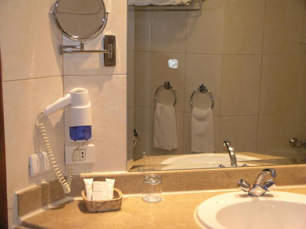 Трехместный (Трехместный номер у сада) курортного отеля Swiss Inn Resort Dahab, Дахаб