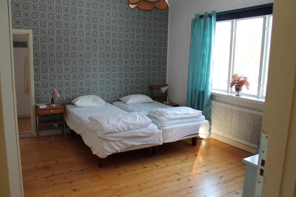 Двухместный (Стандартный двухместный номер с 1 кроватью и общей ванной комнатой) хостела Trunna Vandrarhem, Орса