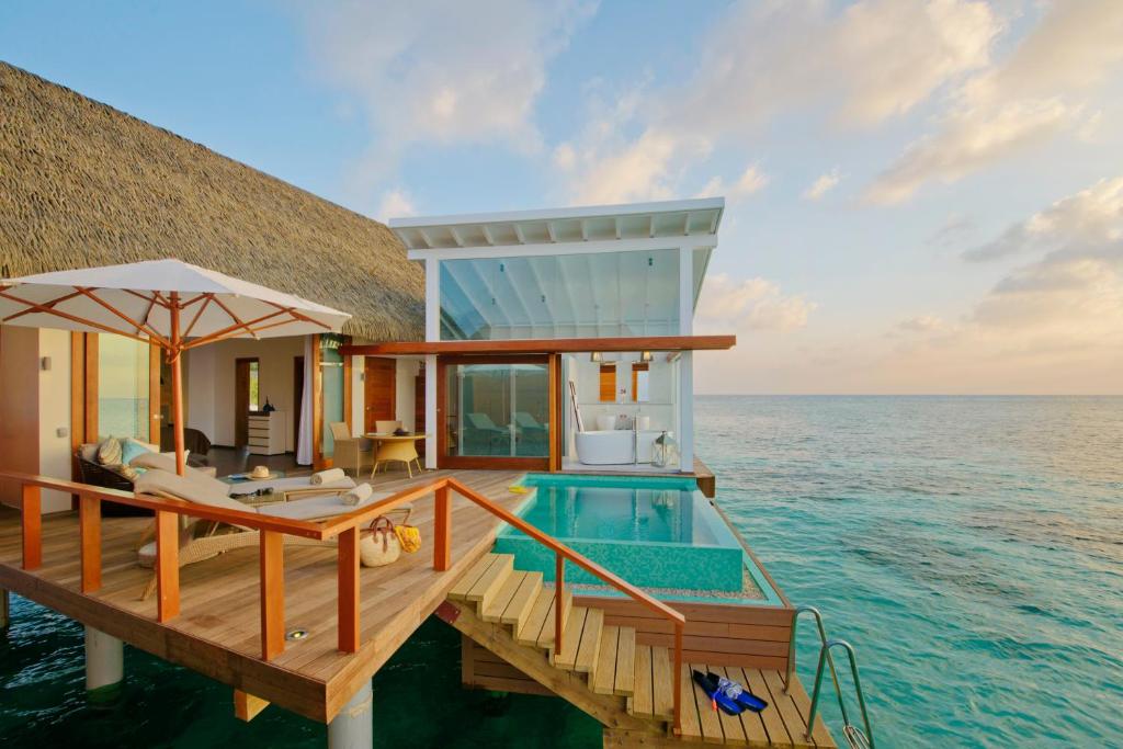 Двухместный (Вилла «Океан» с бассейном) курортного отеля Kandolhu Maldives, Химанду