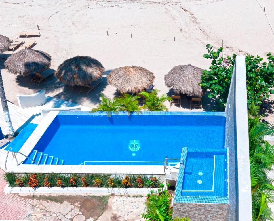 Сьюит (Four-Bedroom Suite with private pool and chef service), Vallarta Shores Beach Hotel