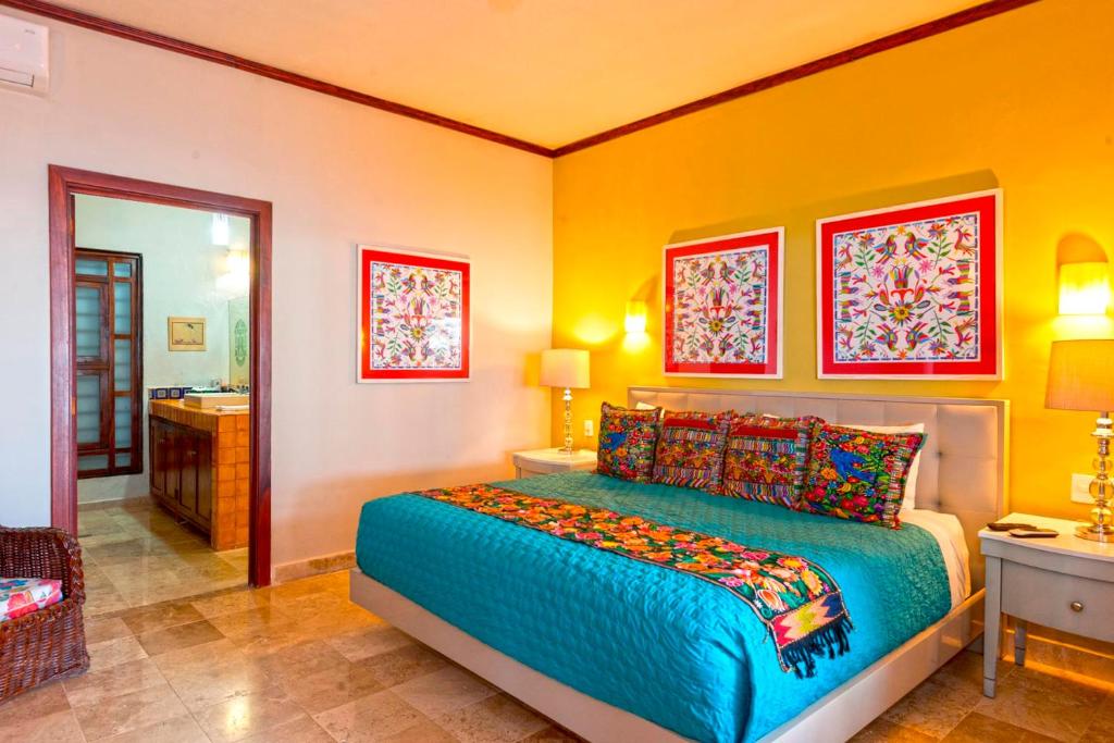 Сьюит (Four-Bedroom Suite with private pool and chef service), Vallarta Shores Beach Hotel