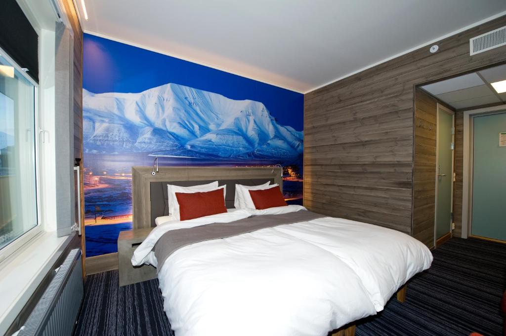 Двухместный (Большой двухместный номер с 1 кроватью или 2 отдельными кроватями) отеля Svalbard Hotell & Lodge, Лонгйир