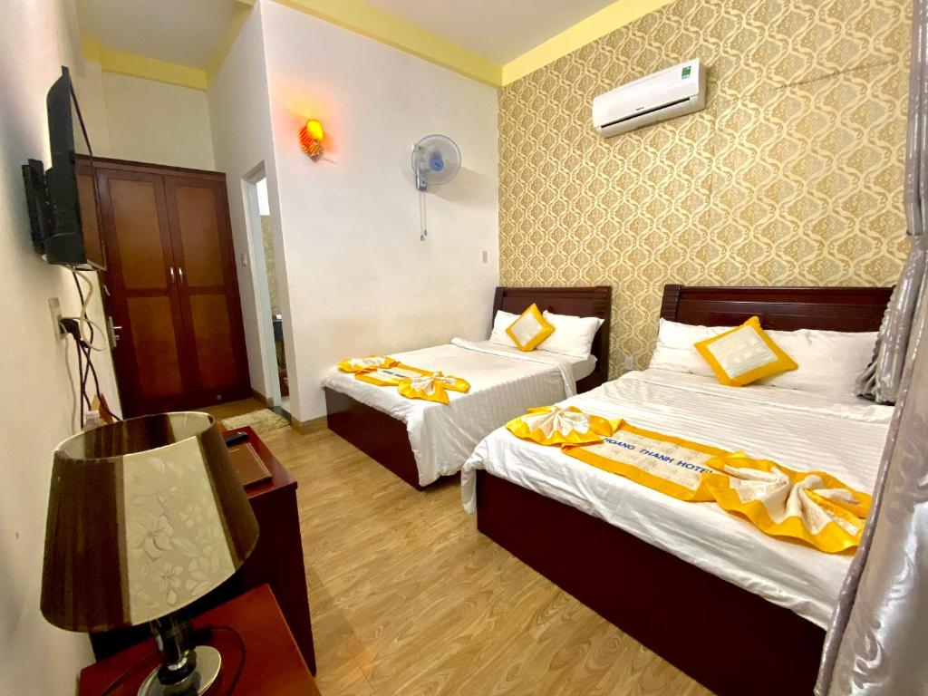 Двухместный (Двухместный номер Делюкс с 2 отдельными кроватями) отеля Hoang Thanh Hotel, Куинён