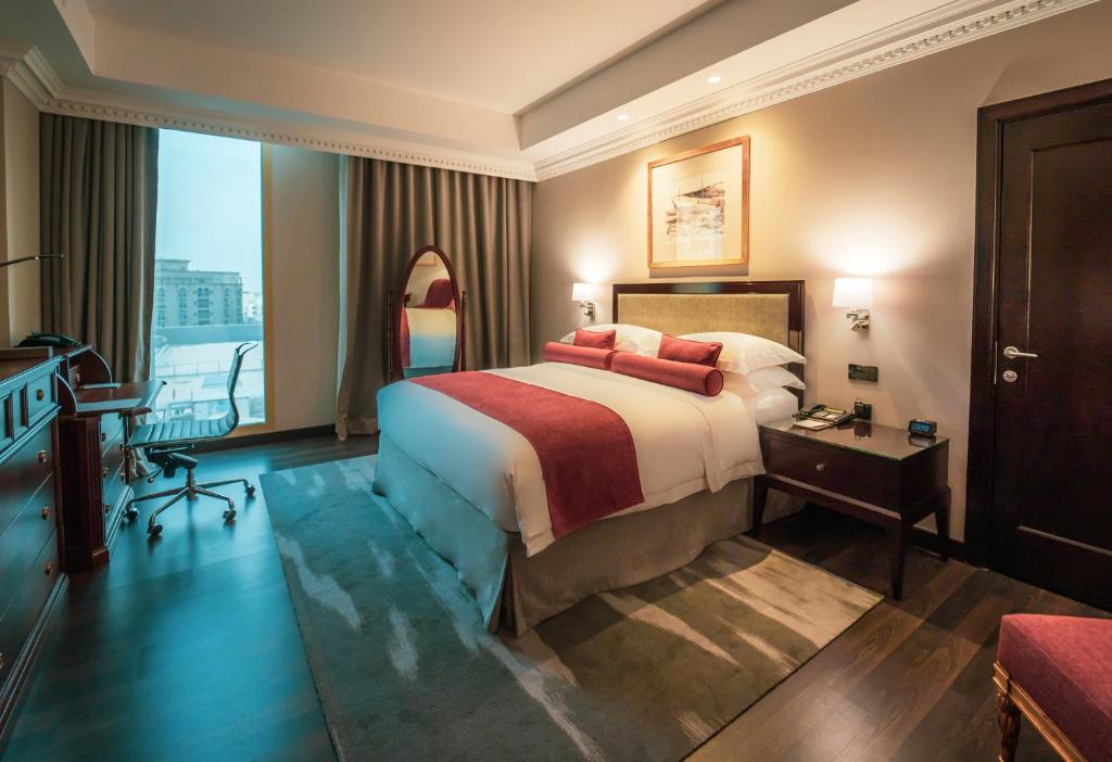 Сьюит (Дипломатический люкс) отеля Millennium Hotel Doha, Доха