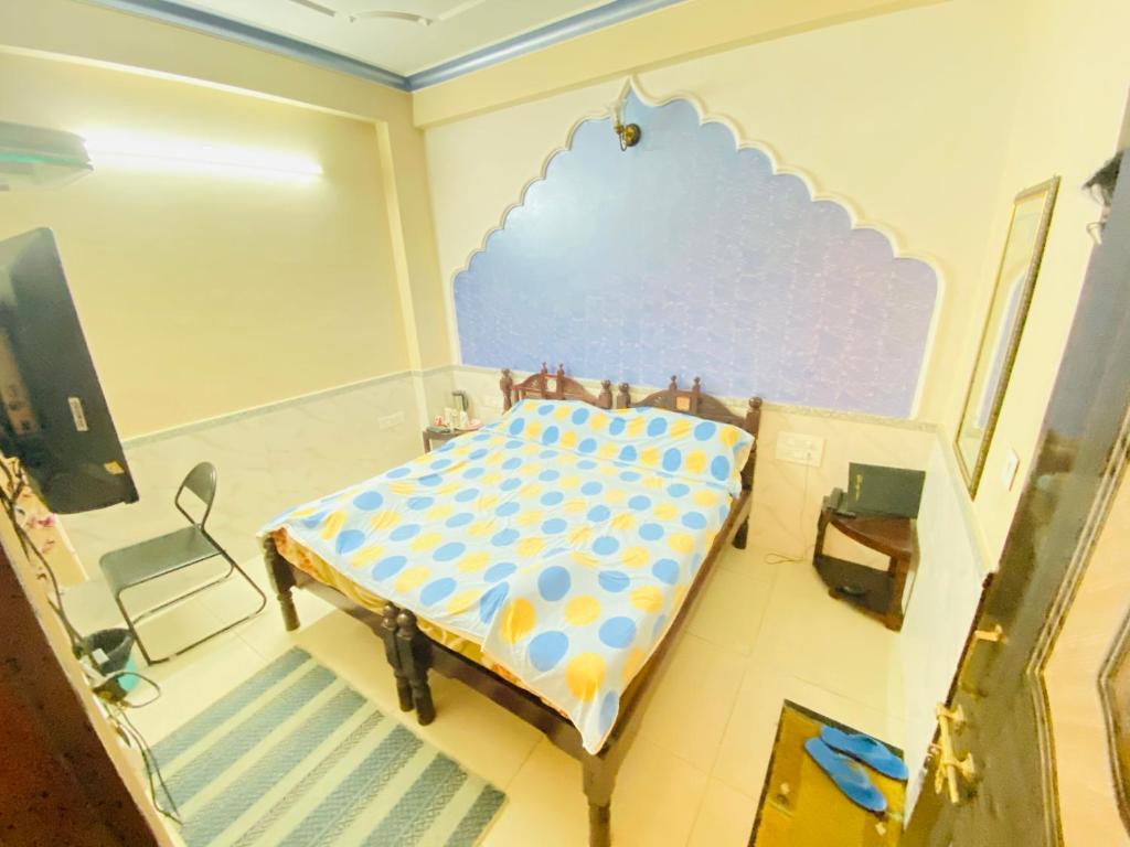 Двухместный (Двухместный номер Делюкс с 1 кроватью) семейного отеля MOONLIGHT HOMESTAY & HOSTEL, Джайпур