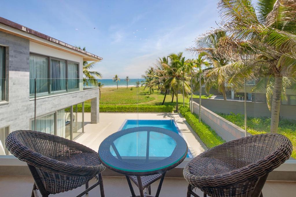 Вилла (Вилла - Рядом с пляжем), Abogo Resort Villas Ocean Da Nang