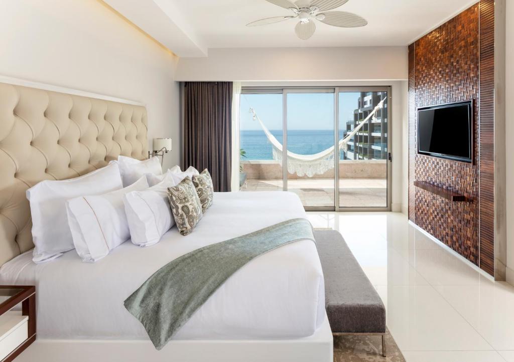 Сьюит (Люкс с 1 спальней и 1 кроватью размера «king-size») отеля Garza Blanca Resort & Spa Los Cabos, Эль-Бедито
