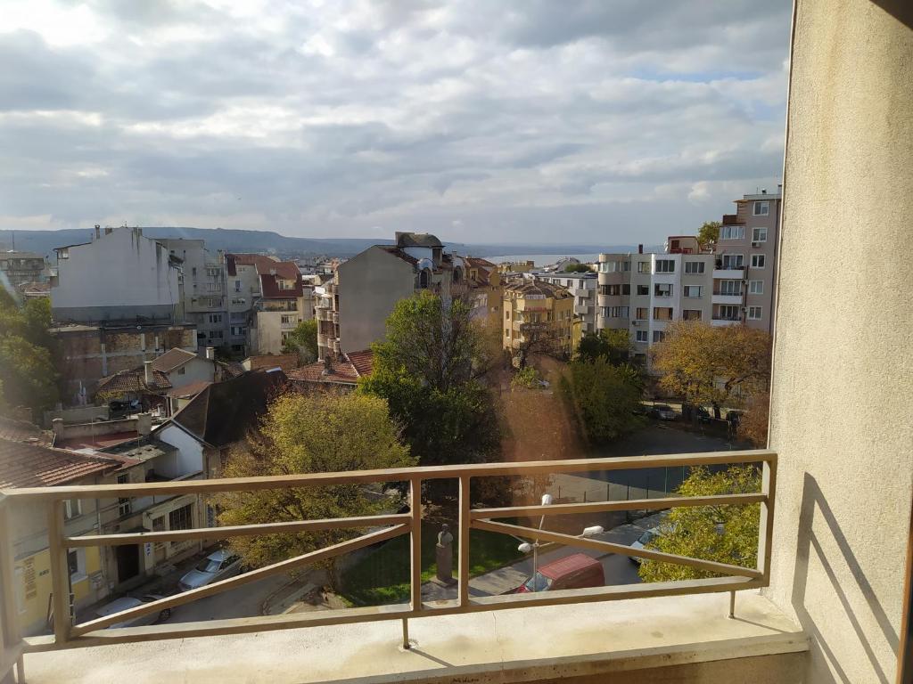 Студио (Номер-студио с балконом) отеля Hotel Elica, Варна (Северо-Восточная Болгария)