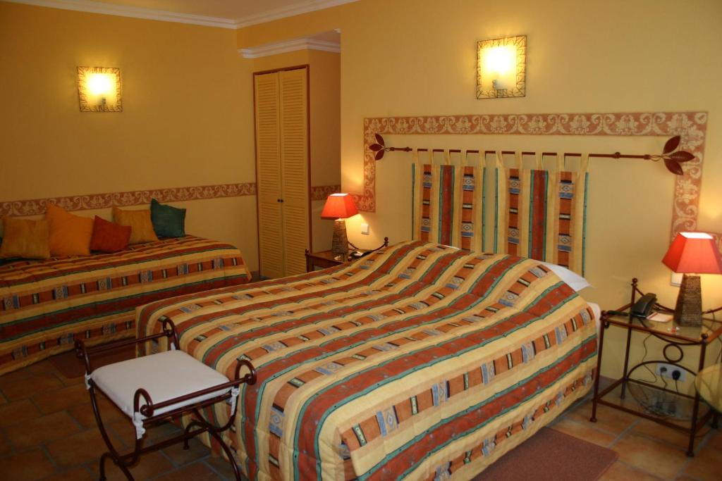 Двухместный (Улучшенный двухместный номер с 1 кроватью) отеля Hotel Le Relais de Pommard, Франкоршамп