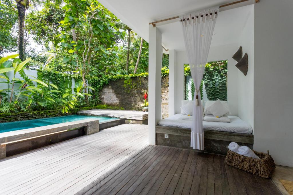 Вилла (Superior Two-Bedroom Villa with Private Pool and Free Benefit), De Ubud Villas & Spa