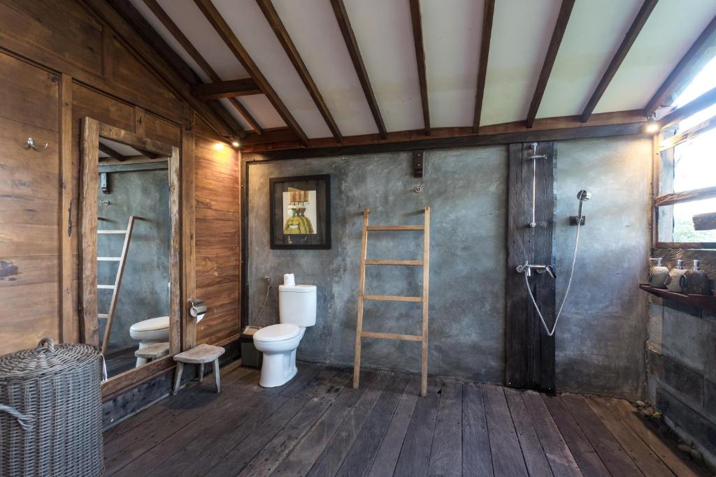 Вилла (Wooden Two-Bedroom Villa and Garden View), De Ubud Villas & Spa