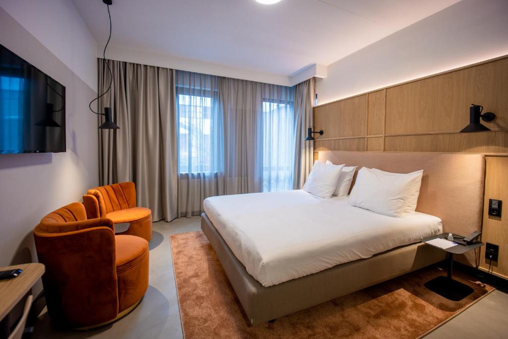 Двухместный (Двухместный номер Делюкс с 1 кроватью) отеля Stenden Hotel, Гронинген