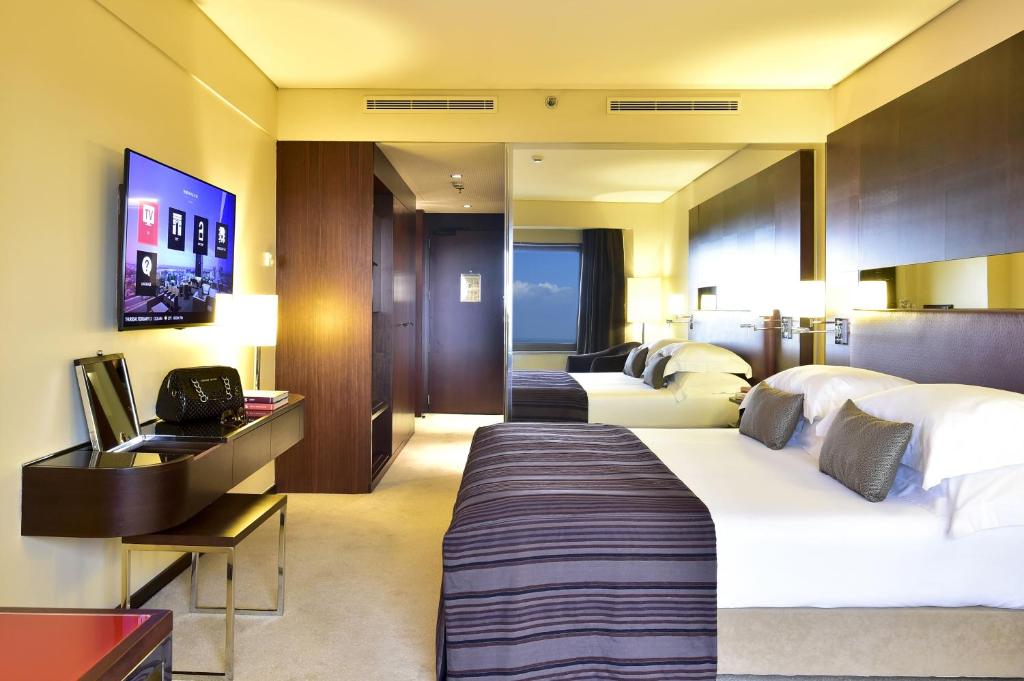 Двухместный (Представительский двухместный номер с 1 кроватью) отеля Porto Palacio Congress Hotel & Spa, Порту