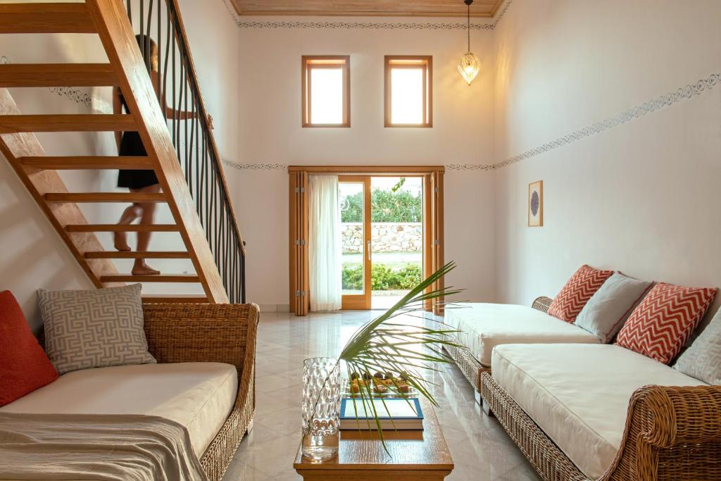 Апартаменты (Мезонет с видом на сад) курортного отеля Mitsis Blue Domes Exclusive Resort & Spa, Кардамена