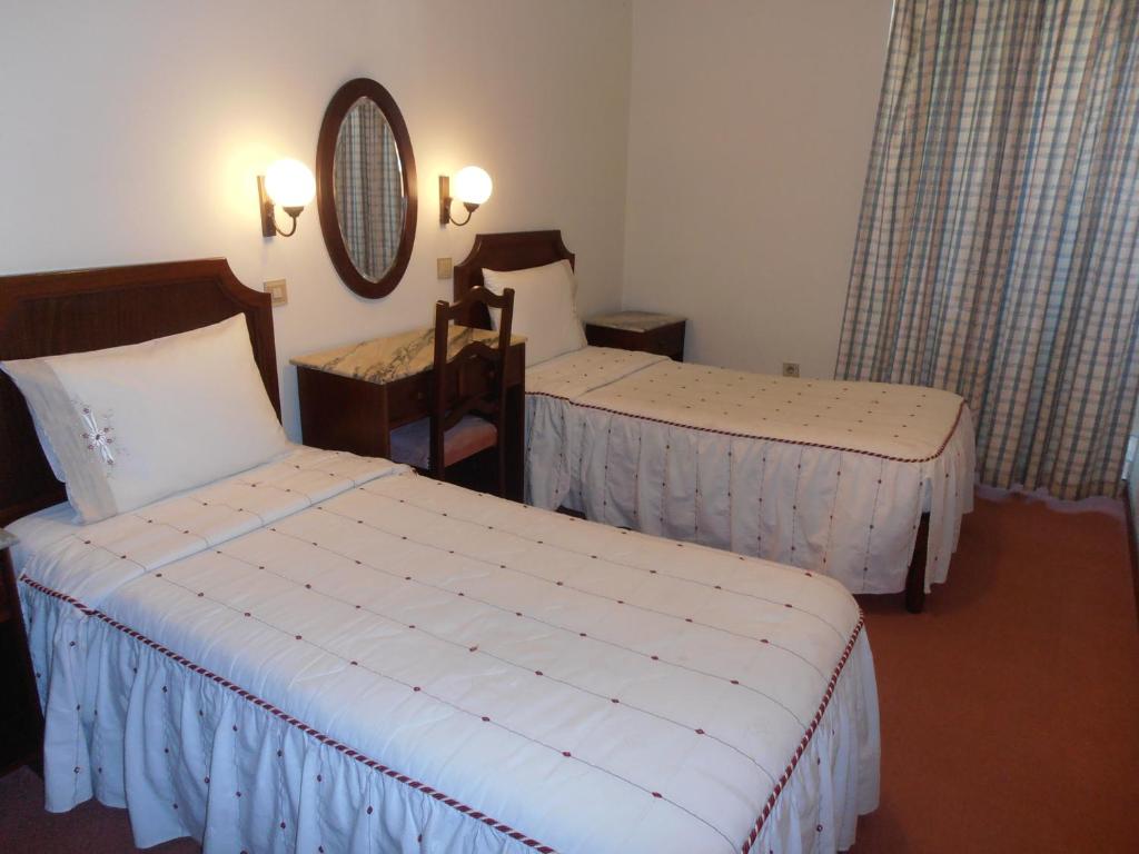 Двухместный (Стандартный двухместный номер с 1 кроватью или 2 отдельными кроватями) отеля Hotel S. Marino, Порту