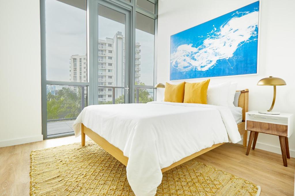 Сьюит (Люкс с балконом), Sonder l 17WEST