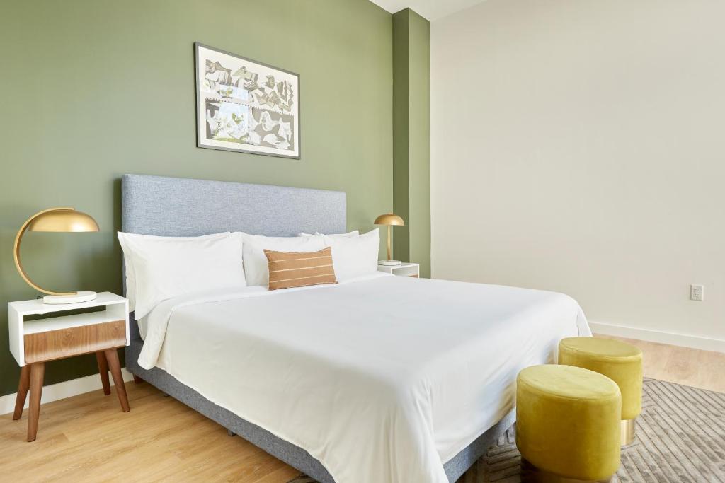 Сьюит (Люкс с террасой), Sonder l 17WEST