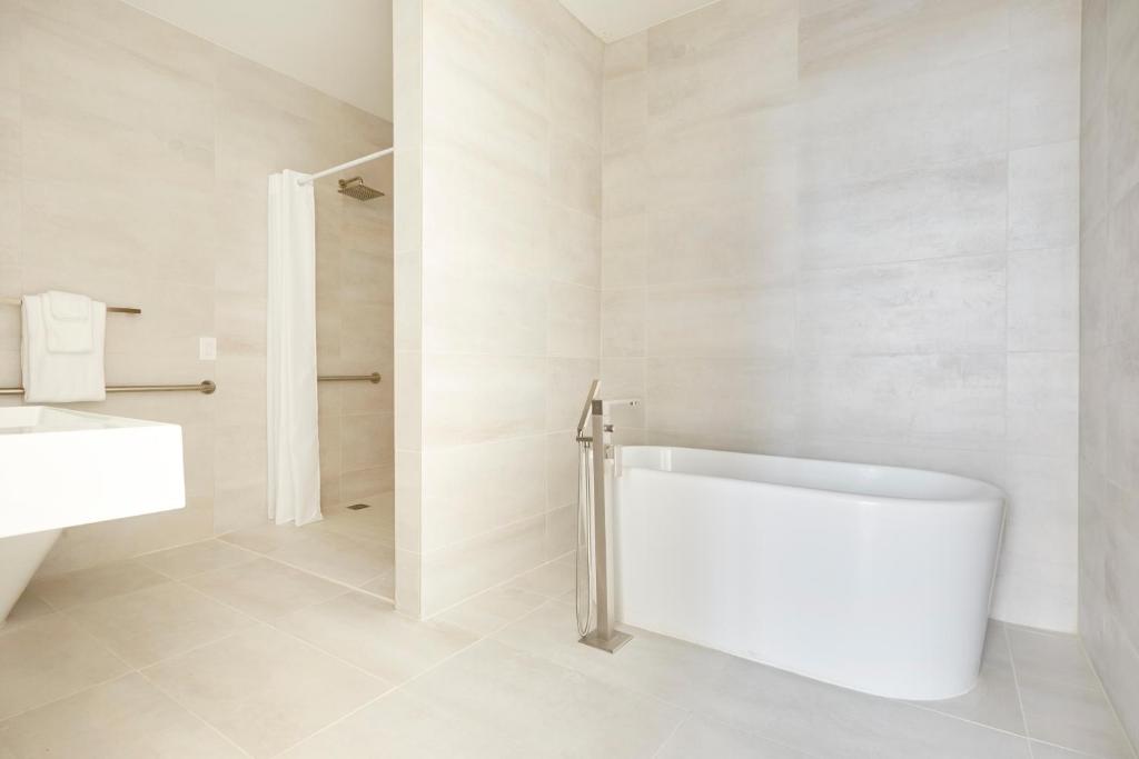 Сьюит (Люкс с террасой), Sonder l 17WEST