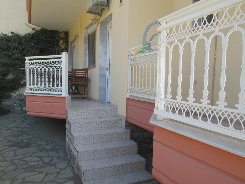 Апартаменты (Апартаменты с 1 спальней и видом на море) апарт-отеля Konstantinos Beach 1, Лименария