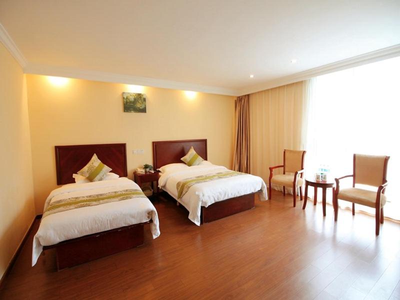 GreenTree Inn Shanghai Pudong Airport Heqing Town Middle Huanqing Road Express Hotel, Шанхай
