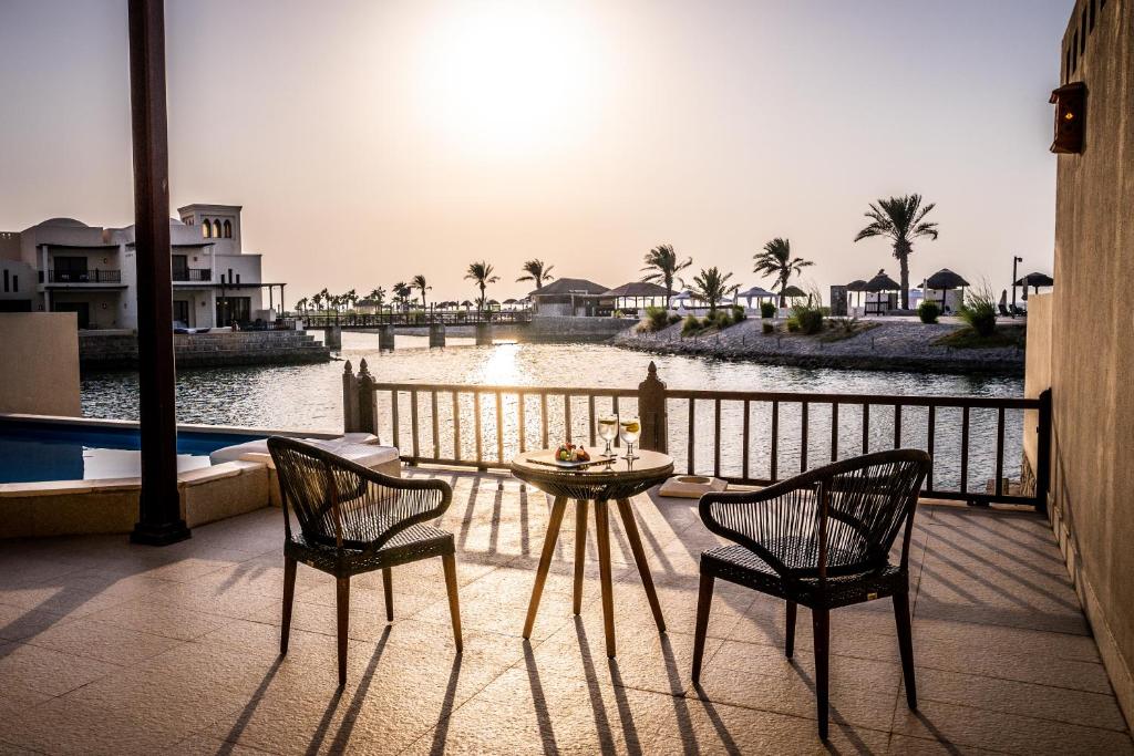 Вилла (Вилла с 2 спальнями) курортного отеля The Cove Rotana Resort - Ras Al Khaimah, Рас-эль-Хайма