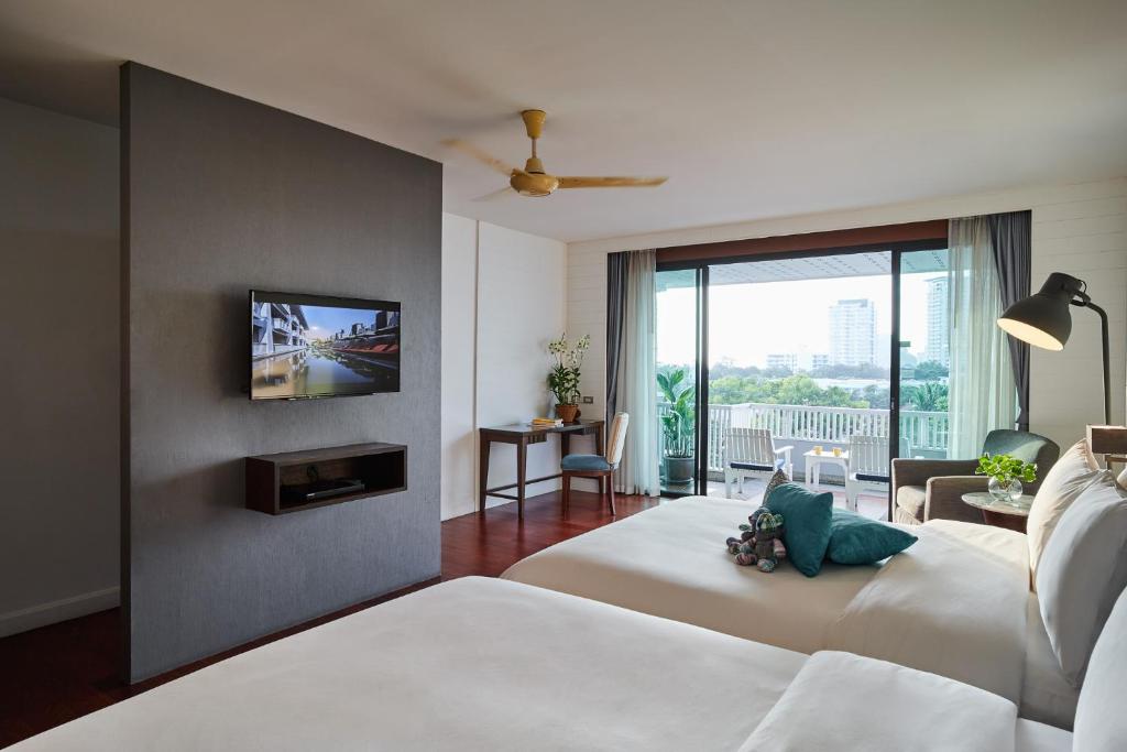 Семейный (Мини-люкс с балконом, вид на море (для 4 взрослых)) курортного отеля Loligo Resort Hua Hin, Хуахин
