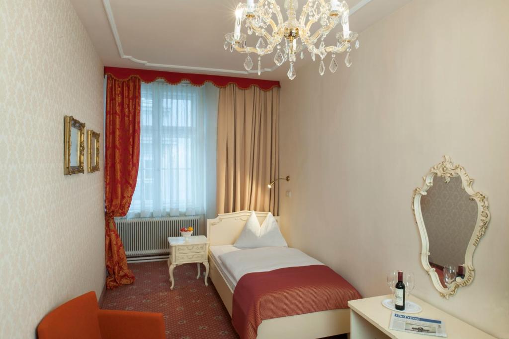 Одноместный (Одноместный номер Делюкс) отеля Pertschy Palais Hotel, Вена