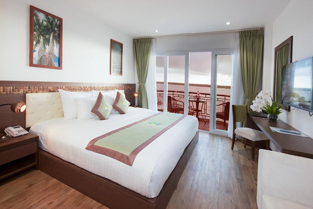 Двухместный (Двухместный номер Делюкс с 1 кроватью) курортного отеля Ben Tre Riverside Resort, Бенче
