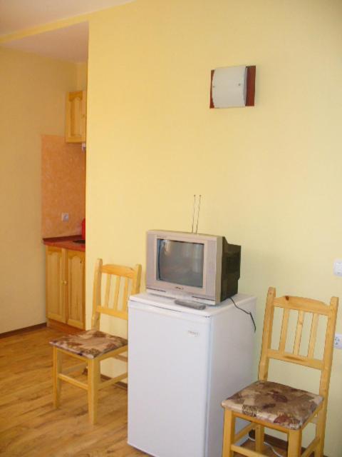 Апартаменты (Апартаменты Делюкс с 1 спальней) гостевого дома Guest House Alex, Черноморец