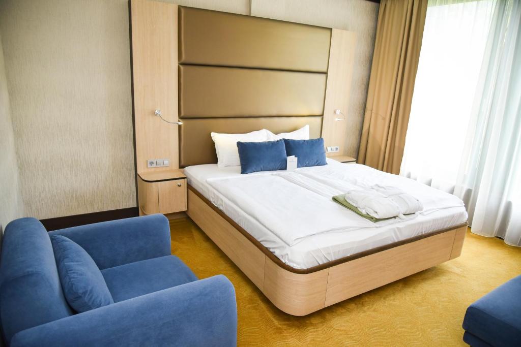 Двухместный (Улучшенный двухместный номер с 1 кроватью или 2 отдельными кроватями) отеля Portobello Wellness & Yacht Hotel, Эстергом
