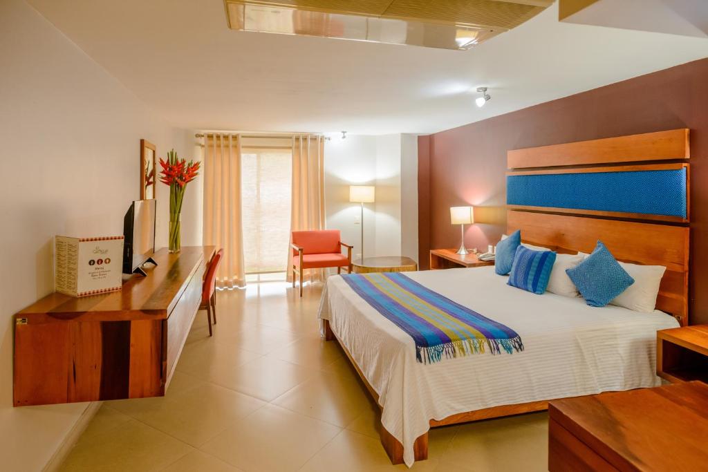 Двухместный (Двухместный номер Делюкс с 1 кроватью) отеля Hotel Loma Real, Тапачула