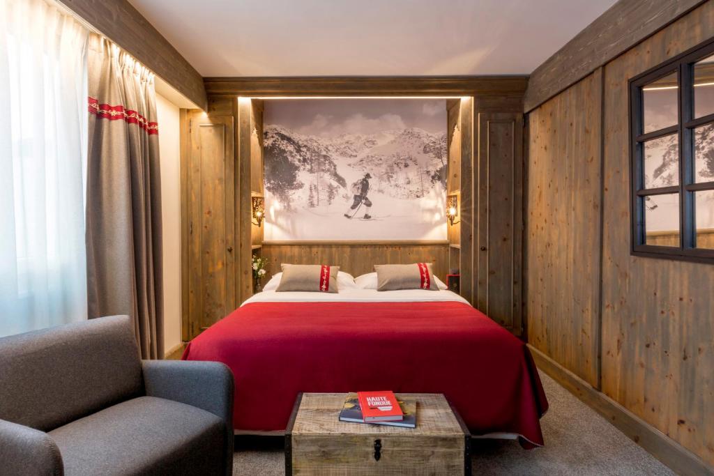Двухместный (Улучшенный двухместный номер с 1 кроватью) отеля Edelweiss Manotel, Женева
