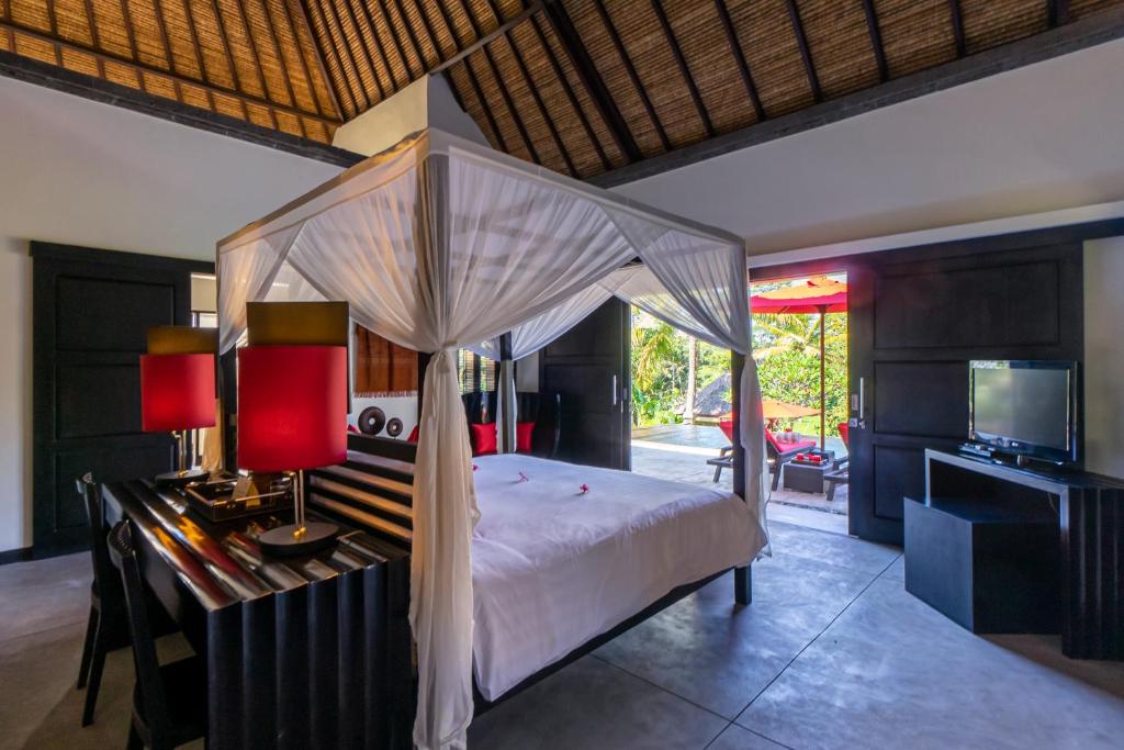 Вилла (Passion Villa with Private Pool), Rouge - Private Villas Ubud