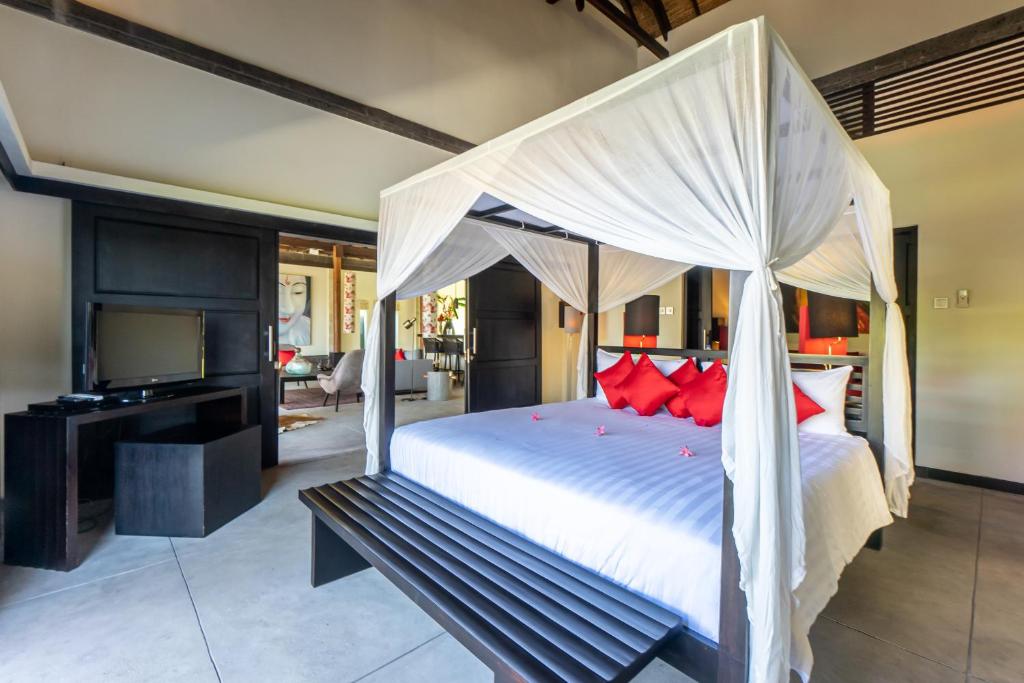 Вилла (Passion Villa with Private Pool), Rouge - Private Villas Ubud