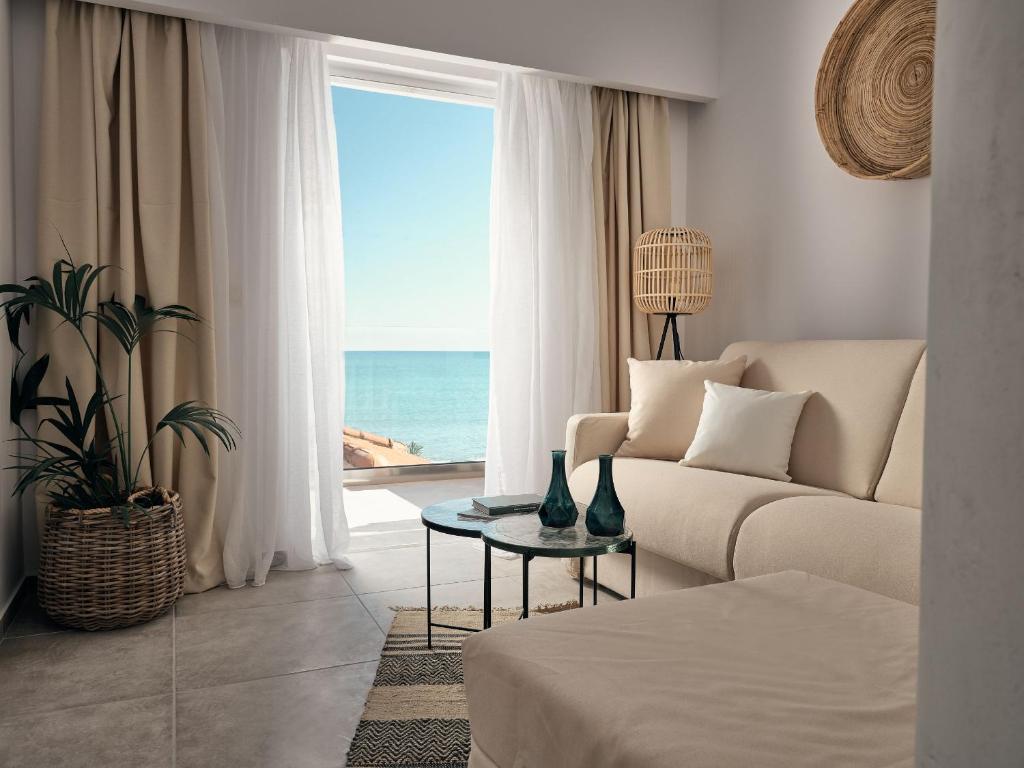 Сьюит (Улучшенный люкс с видом на море) апарт-отеля Shellona Rooms & Apartments, Закинтос