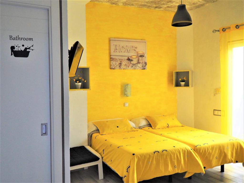 Двухместный (Двухместный номер с 2 отдельными кроватями и собственной ванной комнатой) отеля La Siezzzta, Херес-де-ла-Фронтера